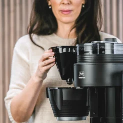 Melitta AromaFresh Therm Pro X | Filterkaffeemaschine Mit Mahlwerk 11 Melitta AromaFresh Therm Pro X | Filterkaffeemaschine Mit Mahlwerk -Melitta Verkaufsgeschäft kaffeemaschine melitta aromafresh therm pro x 6776801 15